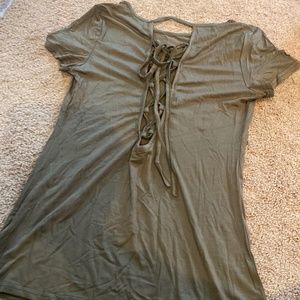 Womens olive green t short with lace up open back new Sz M medium